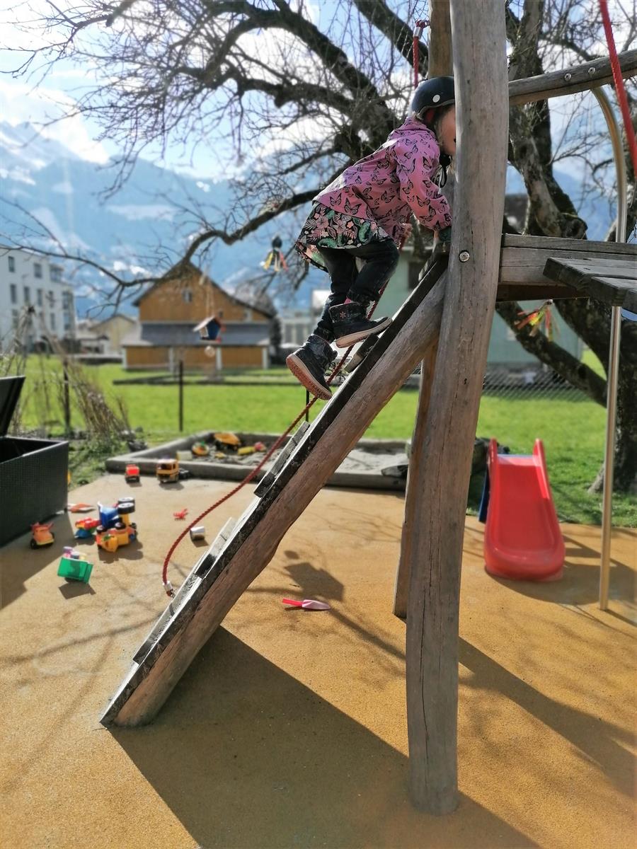 Bild 2: Chinderhuus KönigsChind, Kinderbetreuung rund um die Uhr 24/7 in Schattdorf