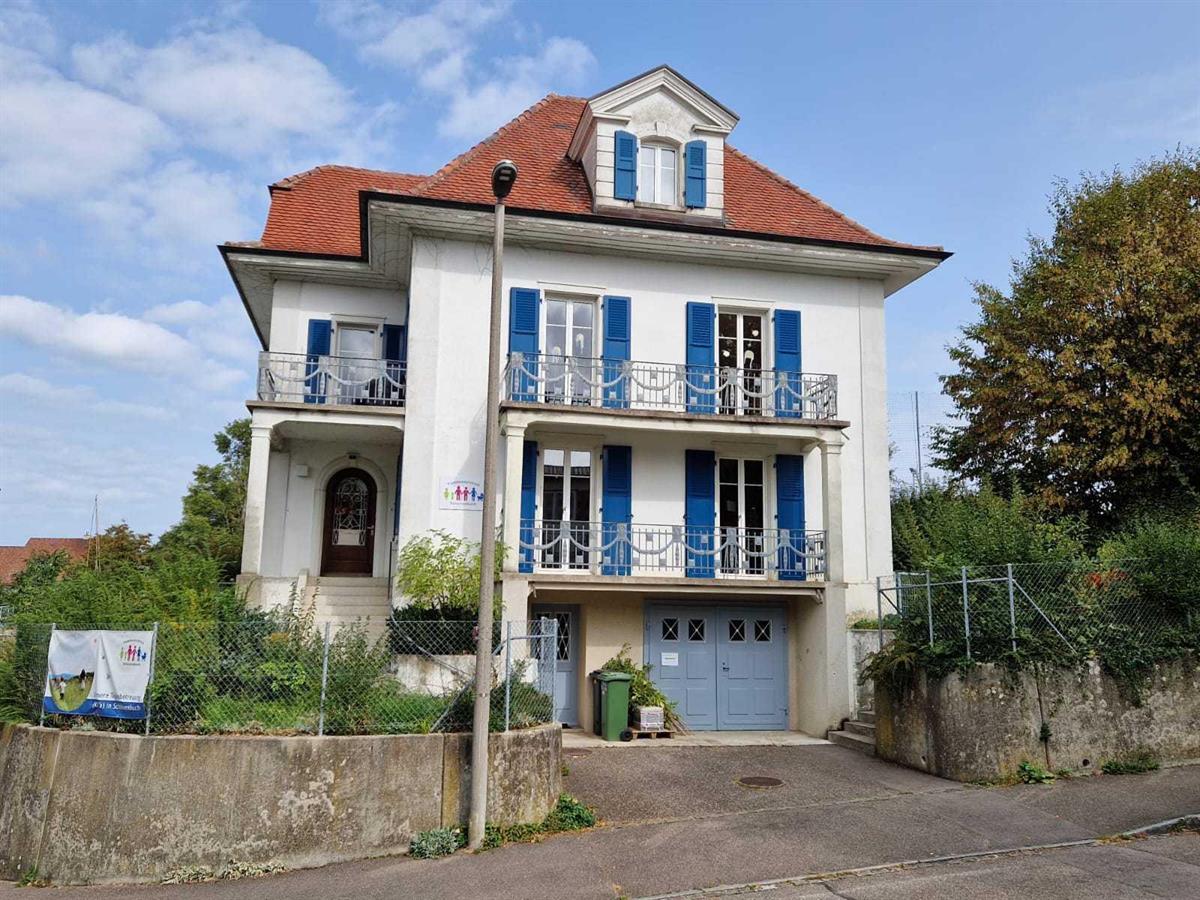 Bild 2: Praktikum und Lehre im Familienzentrum Schönenbuch (Basel)