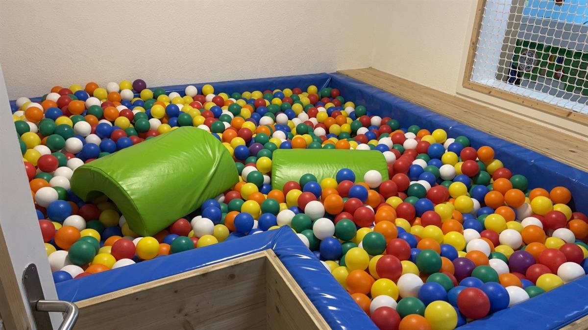 Bild 3: ErzieherIn / MiterzieherIn, Fachperson Betreuung / FaBeK, 60% Mi. Do. Fr., Zürich